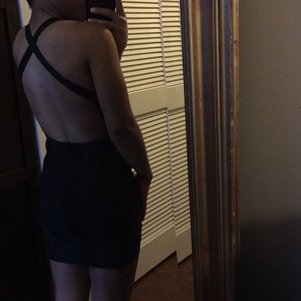 LITTLE BLACK DRESS ‼️❤️ - Picture 2 of 4